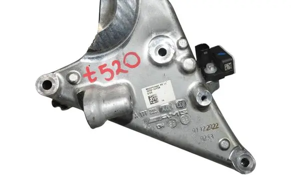 Mercedes-Benz AMG GT 4 x290 w290 Engine mount bracket A1772237400