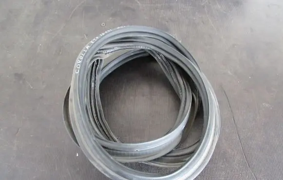 Toyota Corolla E210 E21 Seal rubber (tailgate) 