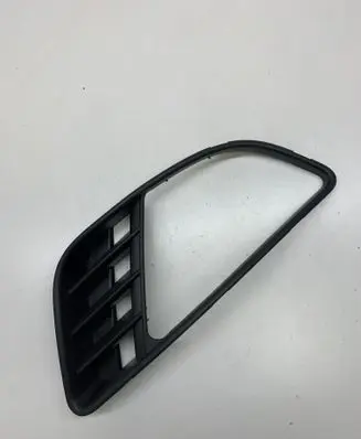 Ford Fiesta Front bumper lower grill 2S6119952 D2A3B