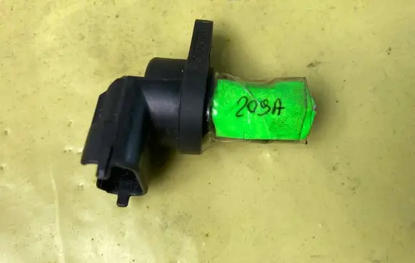 Mercedes-Benz A W169 Camshaft position sensor A0041539628