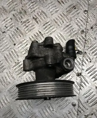 Volkswagen Golf IV Power steering pump
