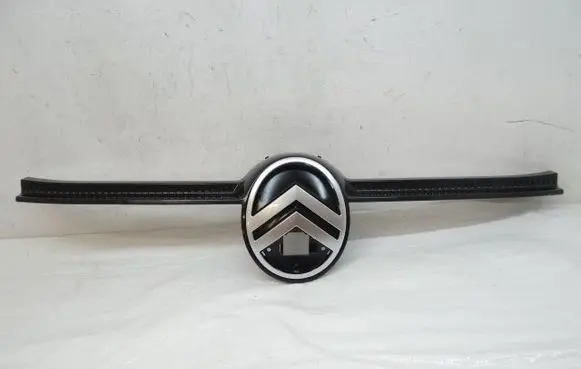 Citroen C4 III e-C4 Front bumper upper radiator grill 9861373480