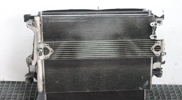 Volkswagen Amarok Radiator set 2H0121203K