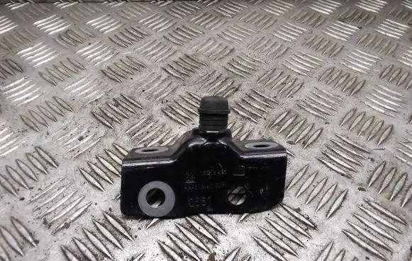 Opel Meriva B Radiator support slam panel bracket 13273495