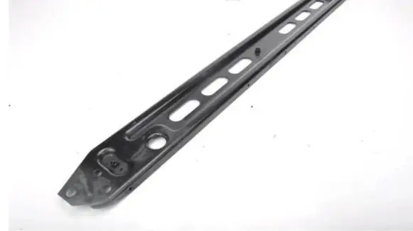 Volvo XC70 Bottom radiator support slam panel 31368100