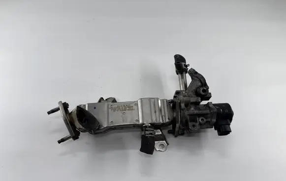 Lexus CT 200H EGR valve cooler 2562037120
