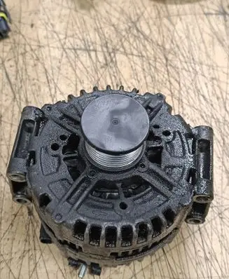 Mercedes-Benz ML W164 Generator/alternator A0141541302