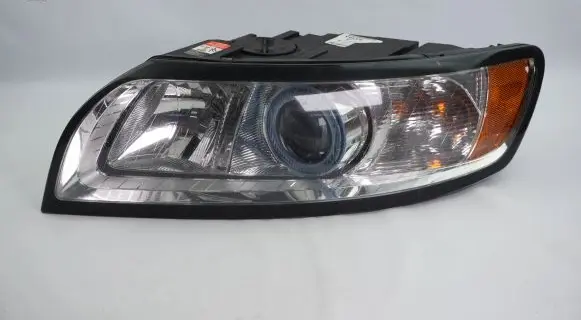 Volvo V50 Headlight/headlamp 31265698