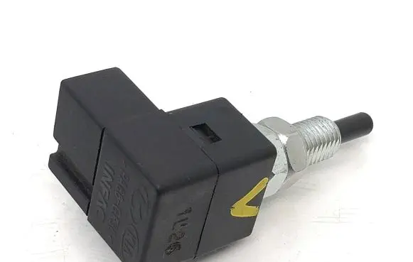 Clutch pedal sensor