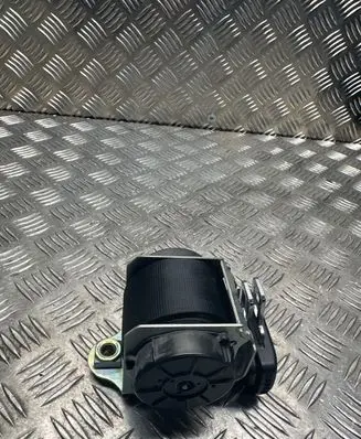 Middle seatbelt (rear)