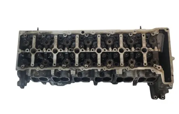 BMW 5 F10 F11 Engine head 155732501 7812929 NR9