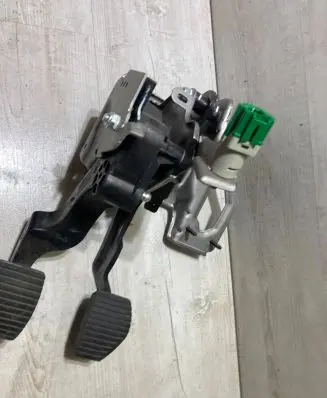 Citroen C3 Pedal assembly 9682171580 5498135