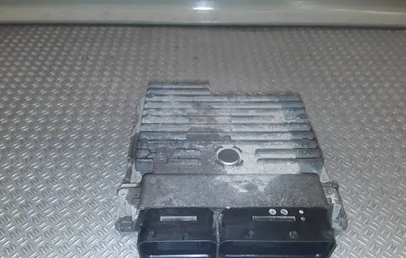 Skoda Octavia Mk2 (1Z) Engine control unit/module 03L906023LP 5WP42683AA
