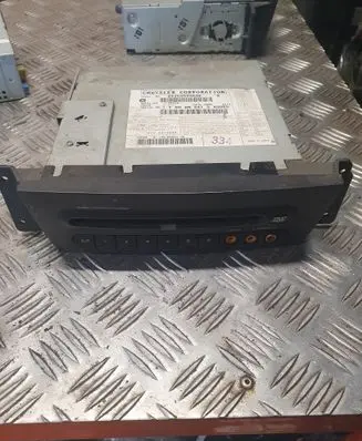Chrysler Pacifica Radio/CD/DVD/GPS head unit P04685908AE