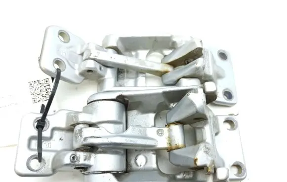 Mercedes-Benz Sprinter W907 W910 Loading door hinge set A9107406300 A9107406500