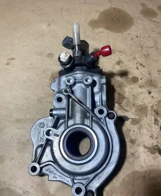 Volvo XC60 Fuel injection high pressure pump 31669129 32137343 07C01956