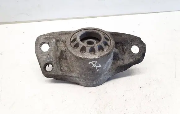 Volkswagen PASSAT CC Front shock absorber mounting bracket 3C0513353C
