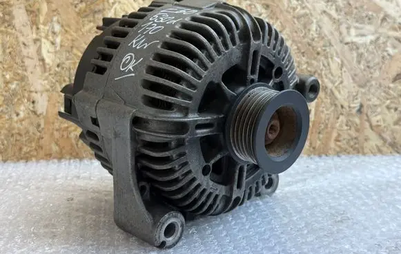 BMW 5 E60 E61 Generator/alternator 0986080350