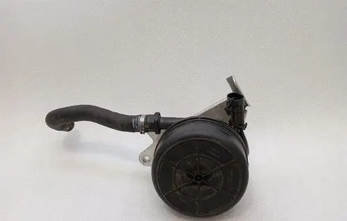 Ferrari FF Secondary air pump