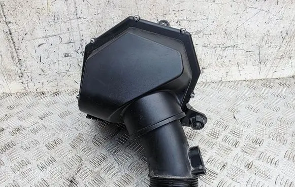 Air filter box
