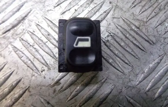Citroen Berlingo Quarter vent window switch 