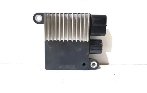 Lexus RX 450H Coolant fan relay 8925726020