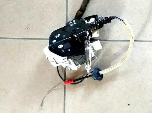 Audi A8 S8 D4 4H Front door lock