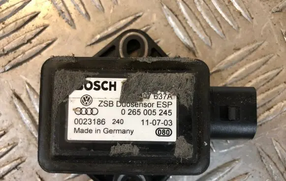 Audi A4 S4 B6 8E 8H ESP acceleration yaw rate sensor 0265005245 0023186