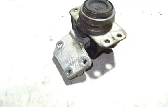 Citroen C4 I Engine mount bracket 9648325480 9636270080