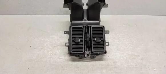 Jeep Grand Cherokee Rear air vent grill X96006401BL MC02063476A 07946340