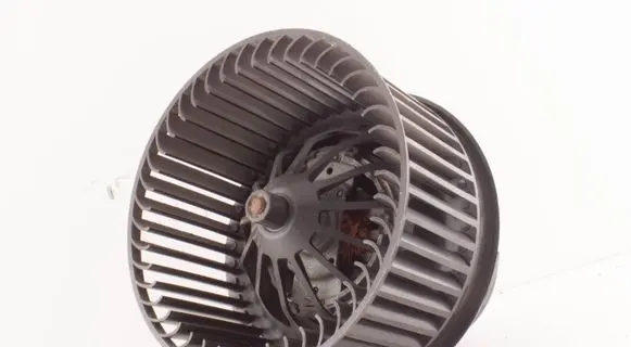 Ford Focus Heater fan/blower AV6N-18456-AA