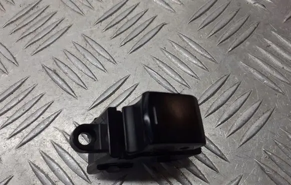 Nissan Note (E11) Electric window control switch 25411EB00B