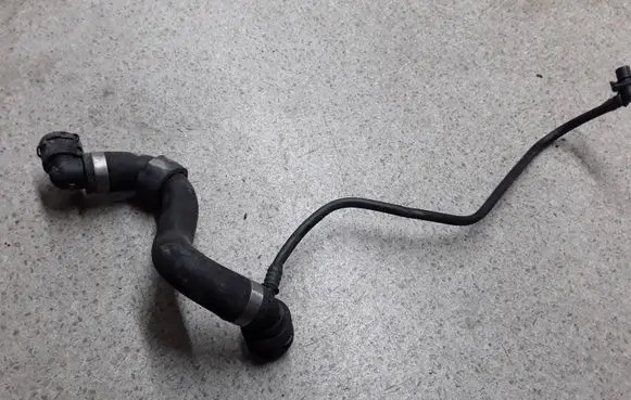 Mercedes-Benz C W205 Engine coolant pipe/hose A2055015200