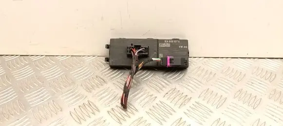 Skoda Enyaq iV Tailgate/trunk control unit/module 1EA959107A