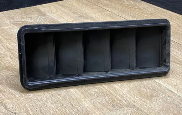 Jaguar XE Quarter panel pressure vent GX63280B62AA