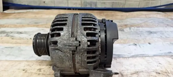 Skoda Octavia Mk1 (1U) Generator/alternator 028903028E 0124515010
