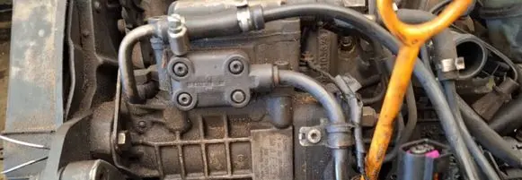 Audi A4 S4 B5 8D Fuel injection high pressure pump 028130115a