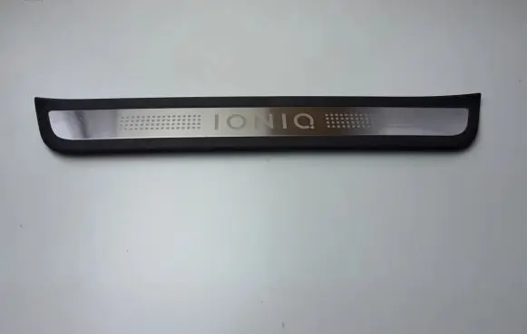 Hyundai Ioniq Front sill trim cover 85873G2500