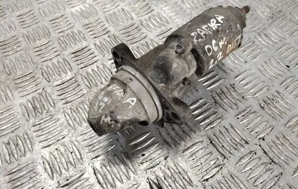 Opel Zafira B Starter motor