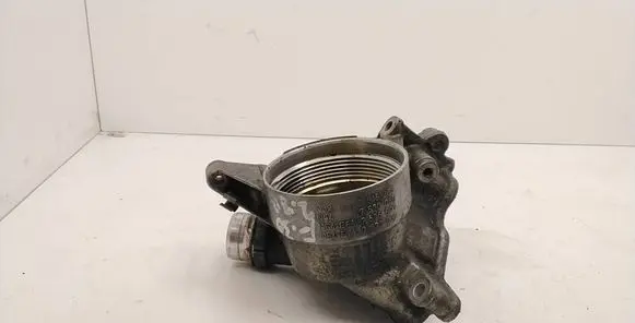 BMW 3 F30 F35 F31 Oil filter mounting bracket 7516383 7576521 7573032