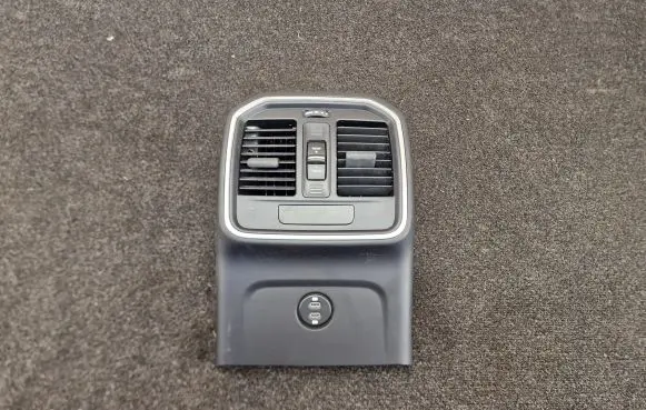 Porsche Macan (95B) Rear air vent grill 95B864378D 95B907049K 95B819203J