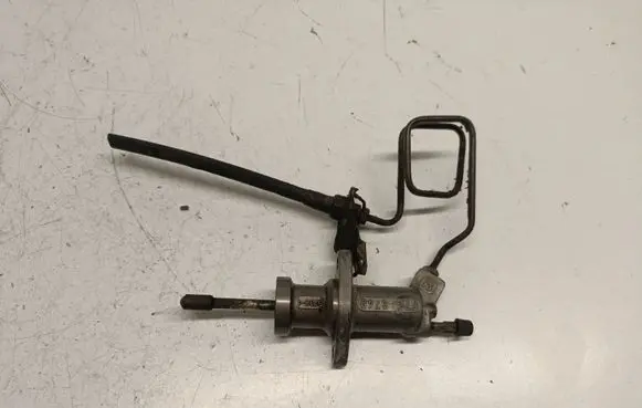 BMW 3 E46 Clutch slave cylinder 6740