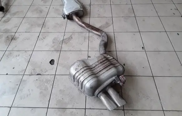 Audi A4 S4 B9 Muffler/silencer 8W0253609M