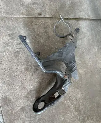 Mercedes-Benz SLK R172 Radiator mount bracket A1726260431 1202