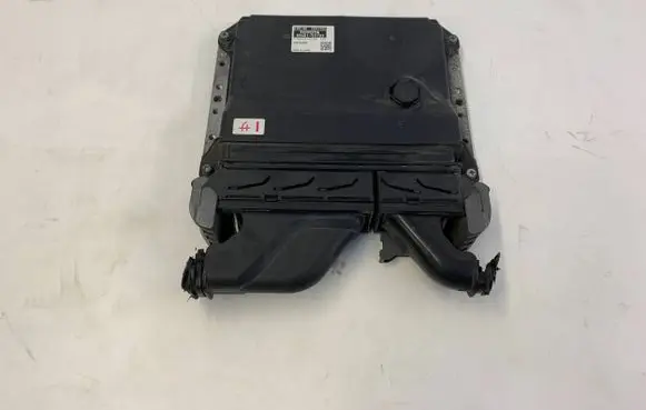 Lexus IS 220D-250-350 Engine control unit/module 8966153702 1758004730