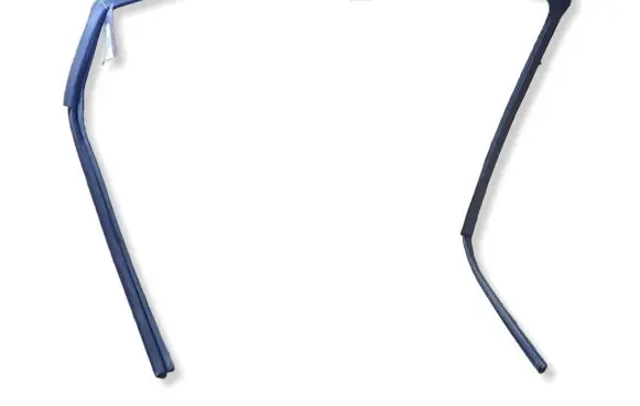 Isuzu D-Max Front door window/glass frame 
