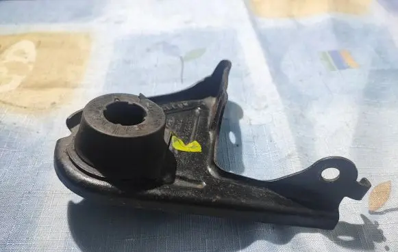 Muffler mount bracket/holder