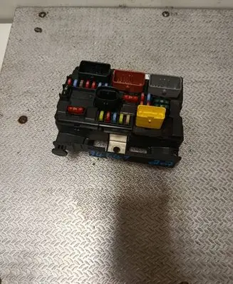 Citroen C3 BSM Control unit 9667199780