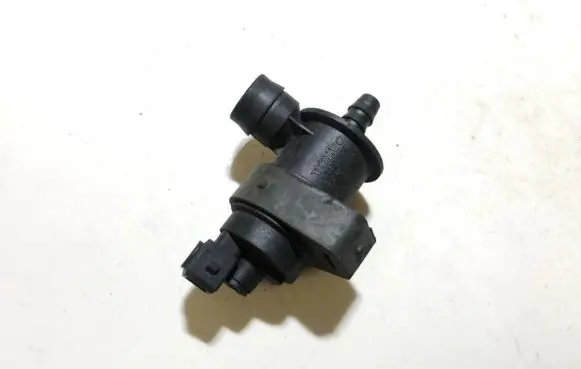 Volvo XC90 Valve vacuum 31104896 1997348