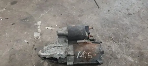 Volvo S40 Starter motor 30795405